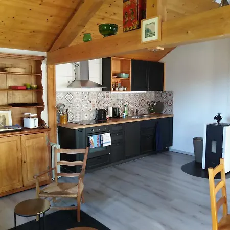 Charmante Maison Au Coeur Du Lavaux, Cully, Cuisine, Wifi, Les Echalas * キュリー